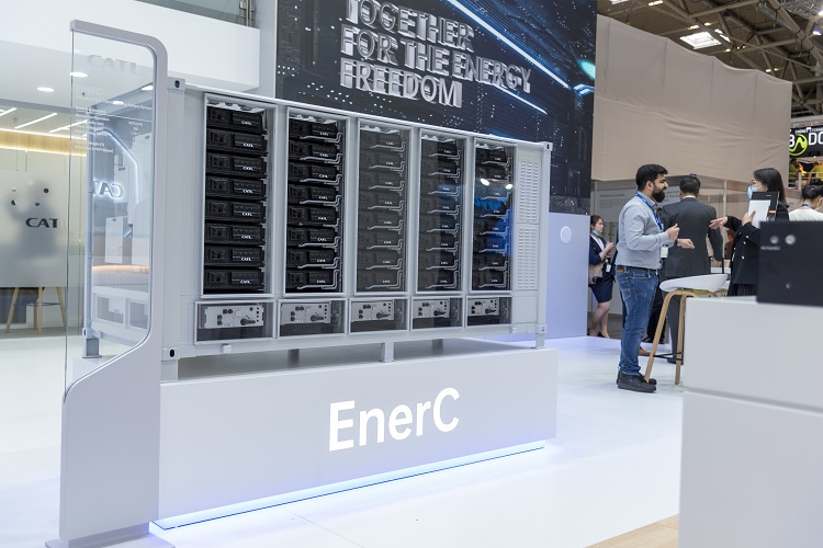 2 - 集装箱式液冷储能系统EnerC （20英尺标准集装箱1比3还原制作）.jpg